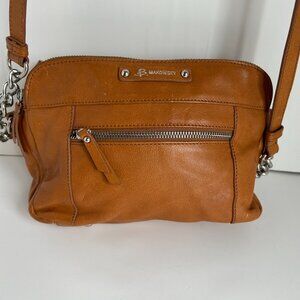 B. Makowsky soft leather shoulder bag/crossbody bag in cognac